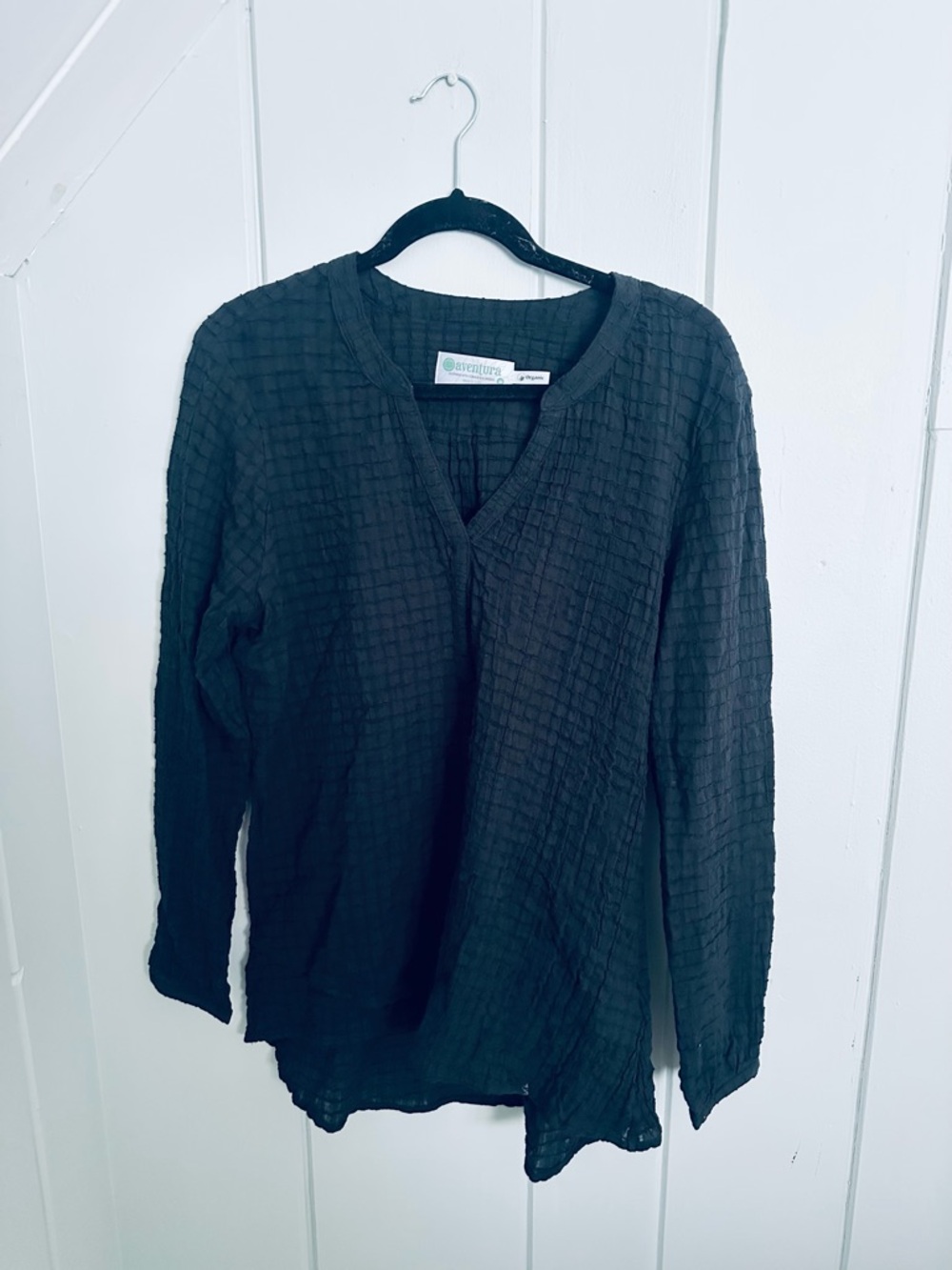 Aventura Black Textured V-Neck Long Sleeve Top